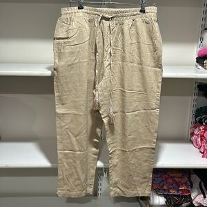 NWOT Roaman’s Capris